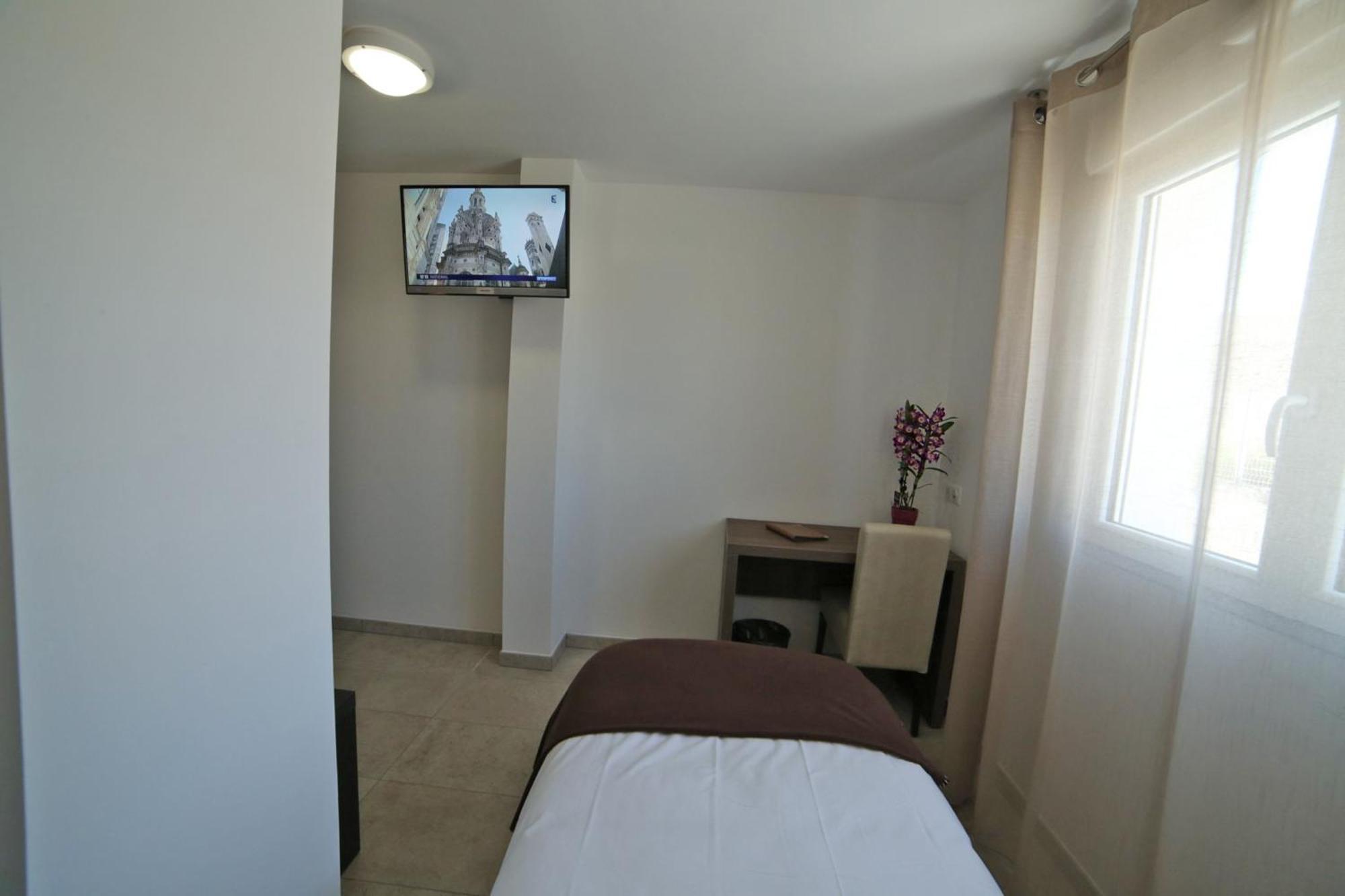 Hotel Restaurant Les Pielettes Le Rove Δωμάτιο φωτογραφία