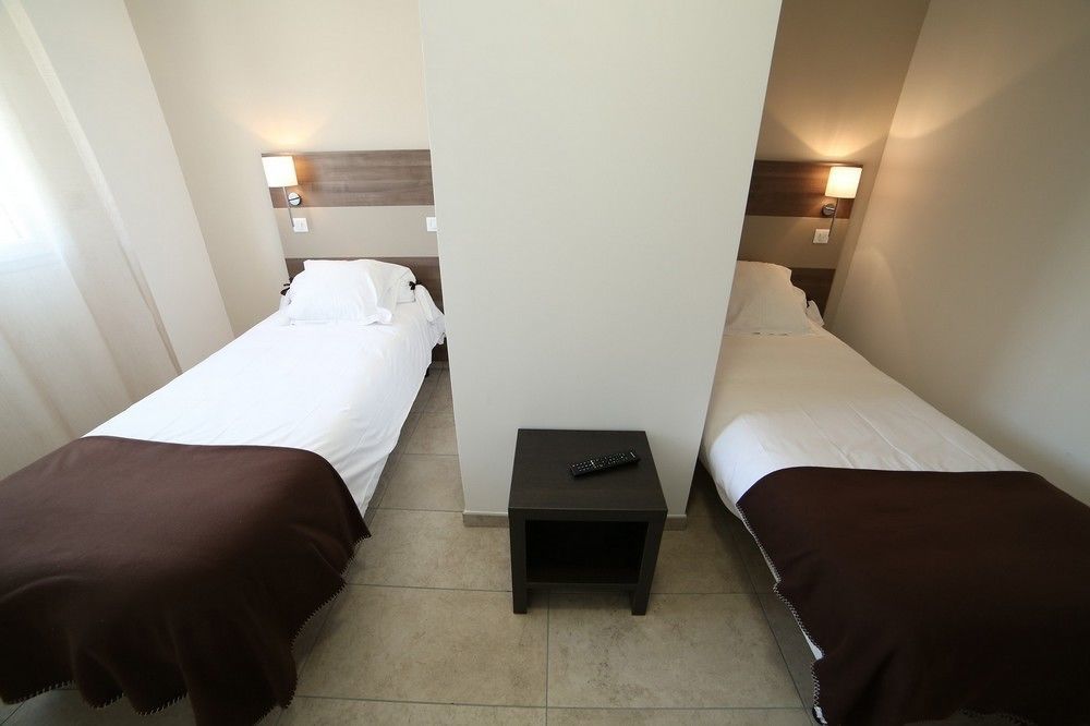 Hotel Restaurant Les Pielettes Le Rove Εξωτερικό φωτογραφία